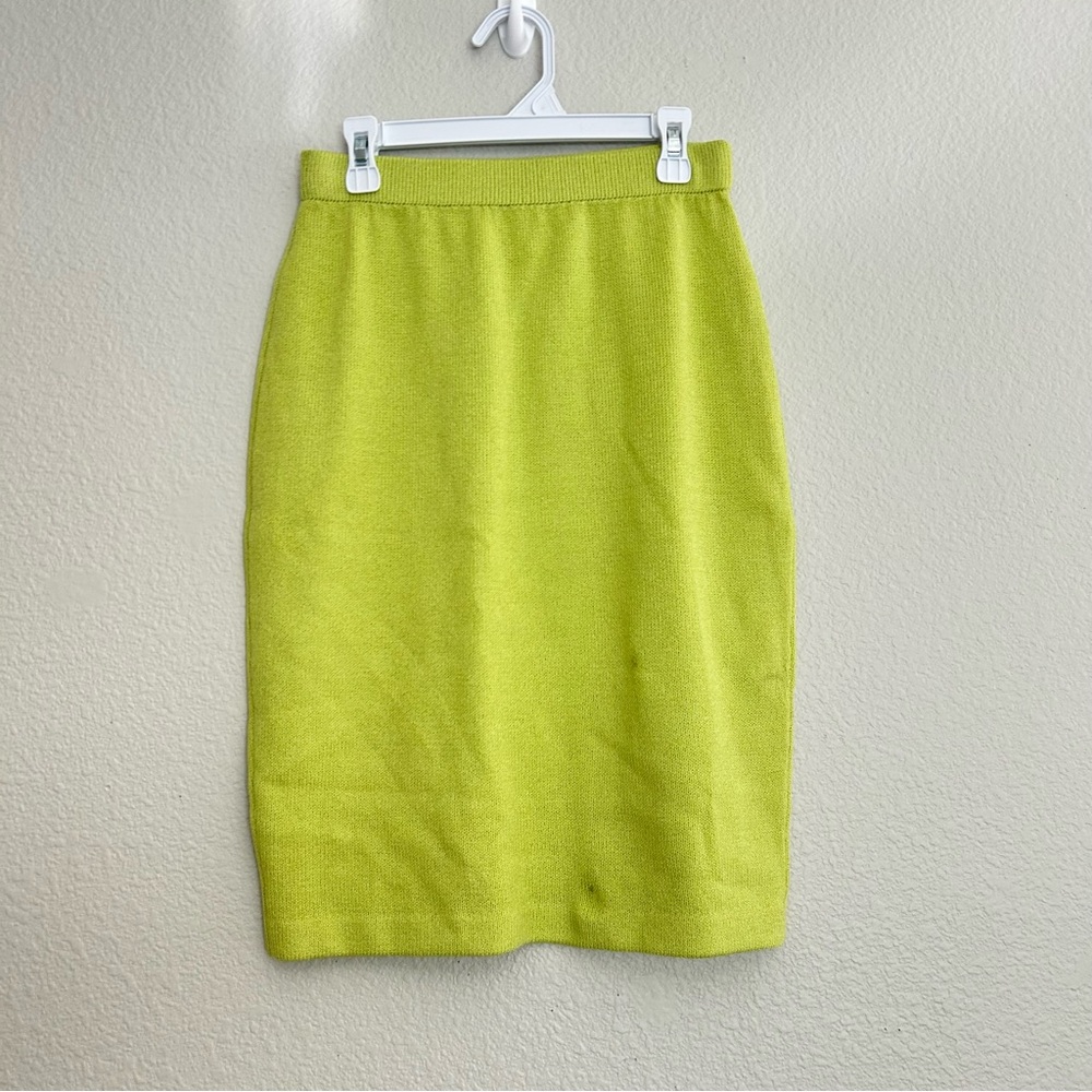 St. John by Marie Grey Classic Knit Pencil Skirt